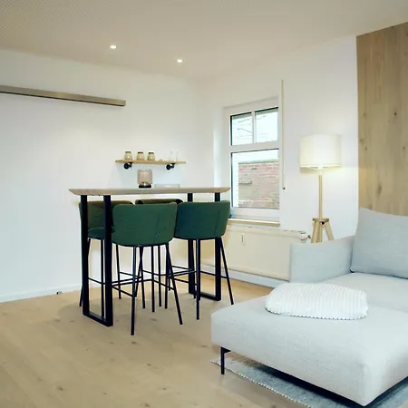 Lee 61 Apartman