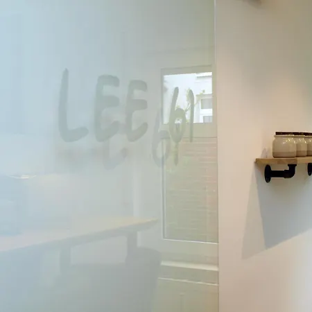 Apartman Lee 61 *